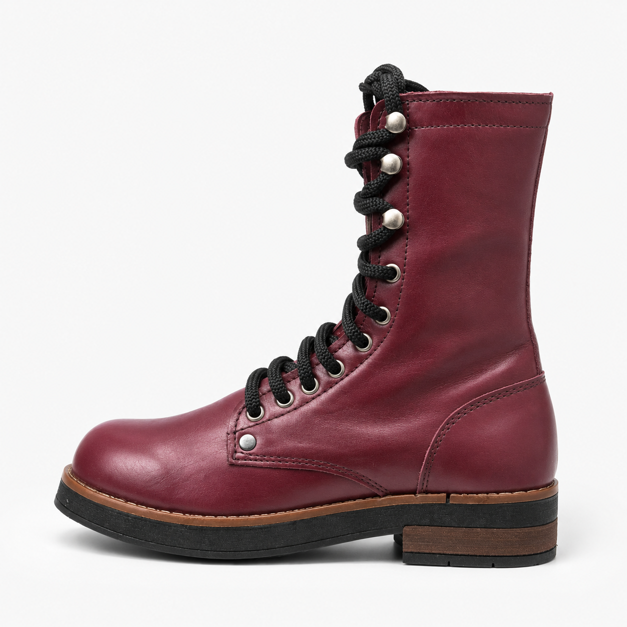 BOTAS DE MUJER DE CUERO COLOR BURDEO FABRICACIÓN NACIONAL