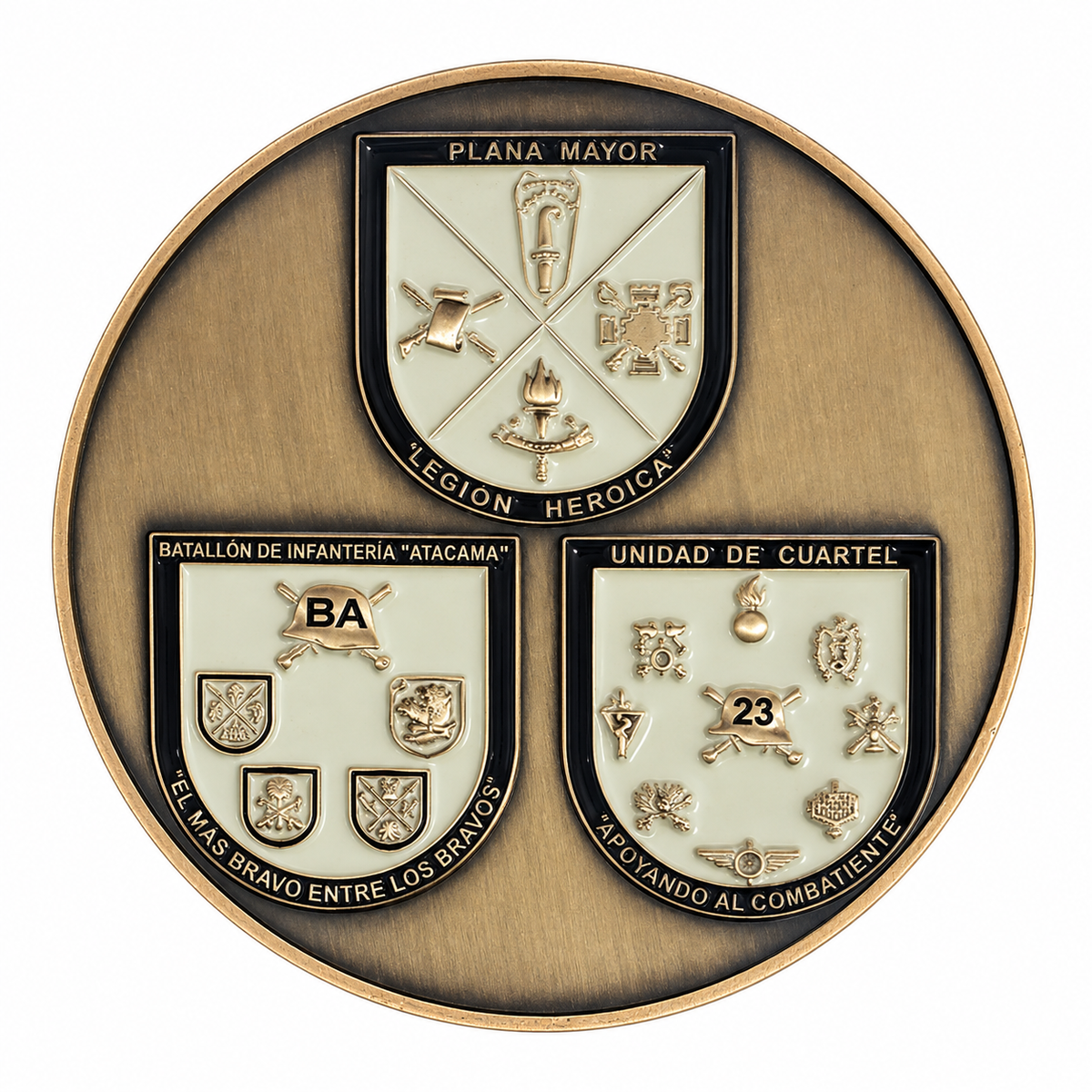 Moneda del Regimiento Copiapó, reverso con escudos de Plana Mayor, Batallón Atacama y Unidad de Cuartel