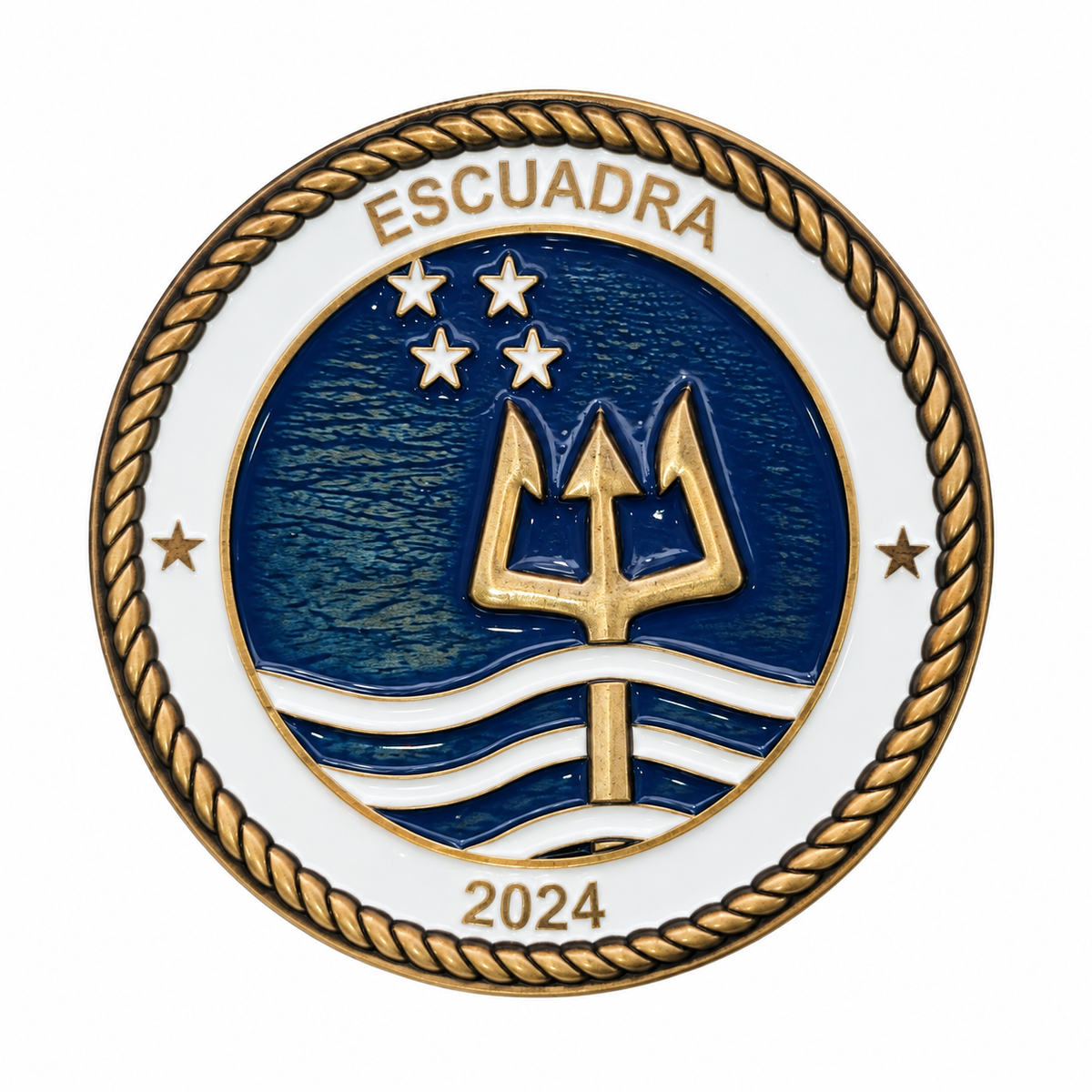 Moneda Escuadra Nacional 2024, anverso con tridente, estrellas y olas en azul y blanco